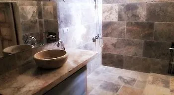 Bed & Breakfast Sandik Cave