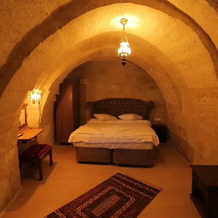 Sandik Cave