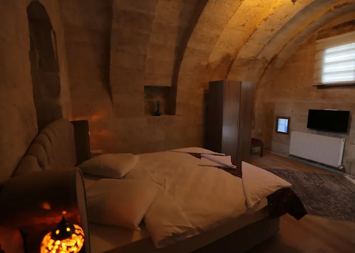 Sandik Cave أوروغوبْ