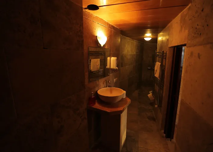 Sandik Cave 2* أوروغوبْ