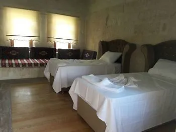 Sandik Cave أوروغوبْ